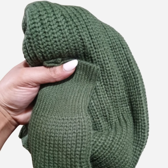 Oversized Twisted Front Long Sleeve Cropped Sweater - Picture 3 of 7